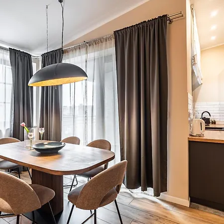 Rentplanet - Chopina Appartamento
